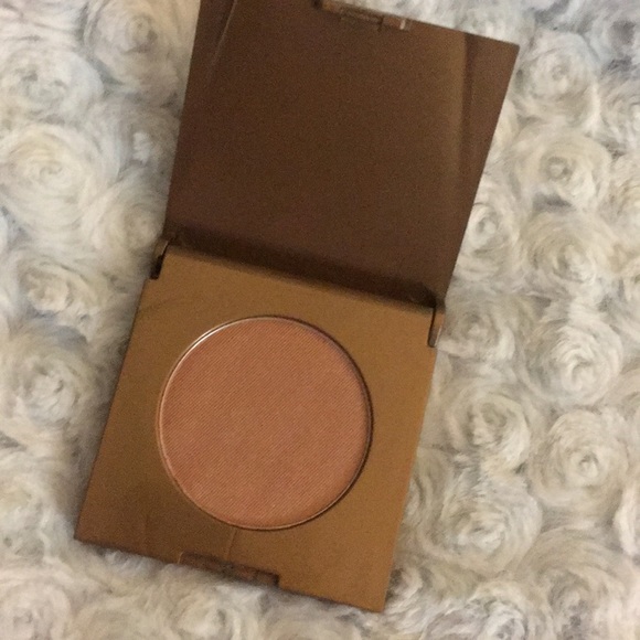 Mini Tarte Amazonian Clay Waterproof Bronzer - Picture 4 of 4